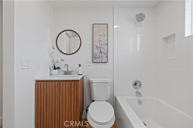 Detail Gallery Image 18 of 22 For 19017 Drycliff St, Canyon Country,  CA 91351 - 3 Beds | 1 Baths