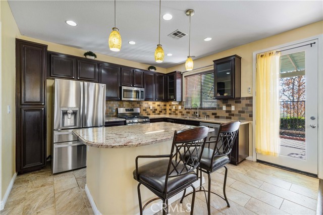 Detail Gallery Image 17 of 56 For 24112 Joshua, Valencia,  CA 91354 - 4 Beds | 3 Baths