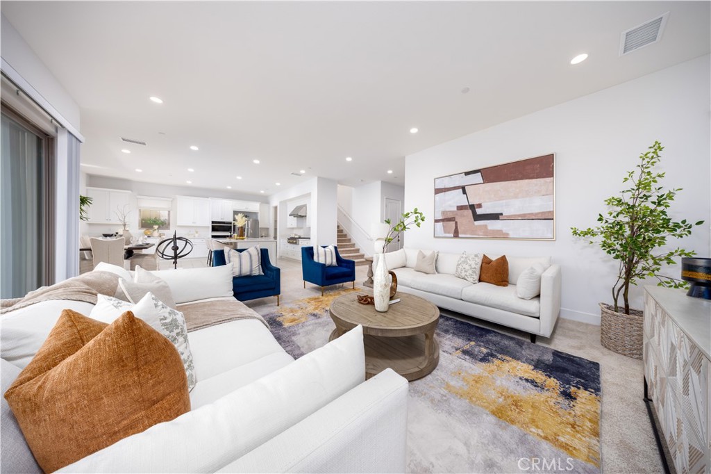 MLS #OC25171450 img 12