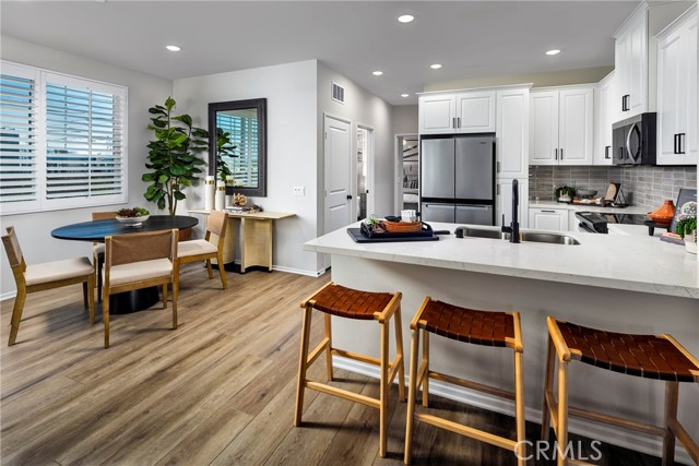 Detail Gallery Image 4 of 31 For 3332 S. Lafayette Paseo, Ontario,  CA 91761 - 2 Beds | 2 Baths