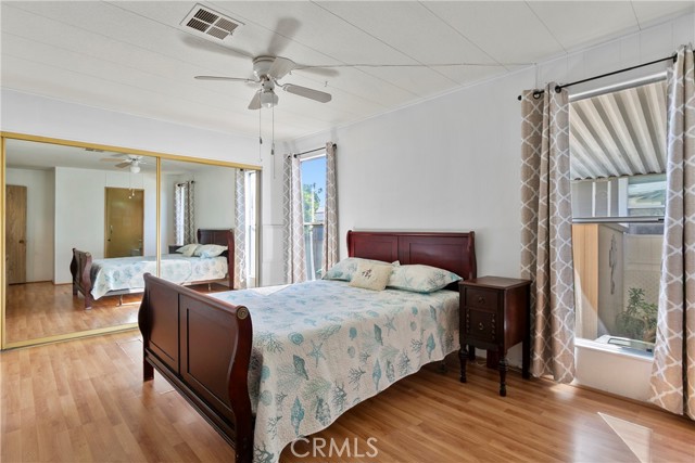 24921 Muirlands Boulevard, Lake Forest CA: https://media.crmls.org/medias/9493c376-20e6-4850-8f9c-6a6d58c5247a.jpg