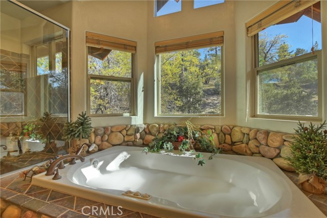 Detail Gallery Image 27 of 74 For 42402 Golden Oak Rd, Big Bear Lake,  CA 92315 - 4 Beds | 4/1 Baths