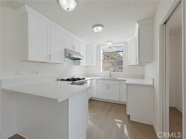 Detail Gallery Image 22 of 34 For 22222 Vanowen, Woodland Hills,  CA 91303 - 5 Beds | 2 Baths