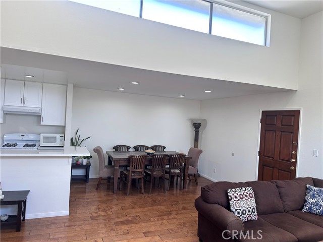 Detail Gallery Image 15 of 34 For 5700 Etiwanda #264,  Tarzana,  CA 91356 - 3 Beds | 2 Baths