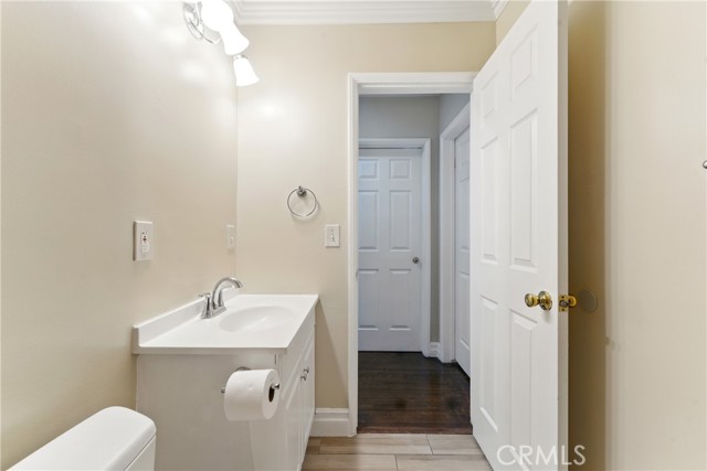 1933 W 147th Street, Gardena CA: https://media.crmls.org/medias/9496b0de-f485-44d6-9e9a-fb9572828292.jpg