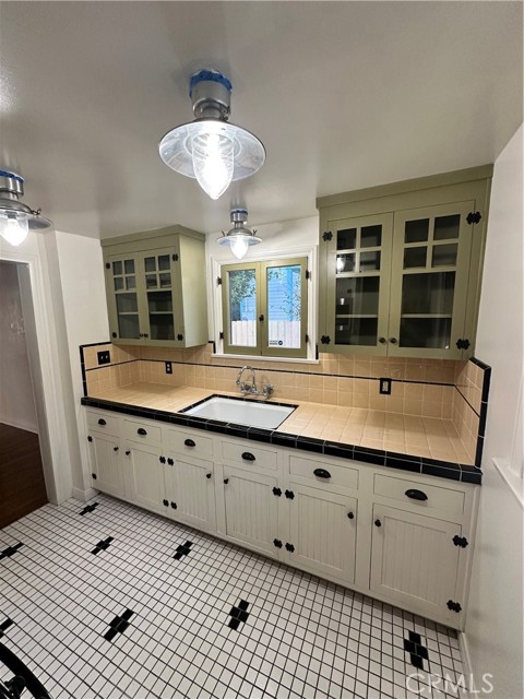 Detail Gallery Image 11 of 26 For 3332 2nd St, Riverside,  CA 92501 - 3 Beds | 1/1 Baths