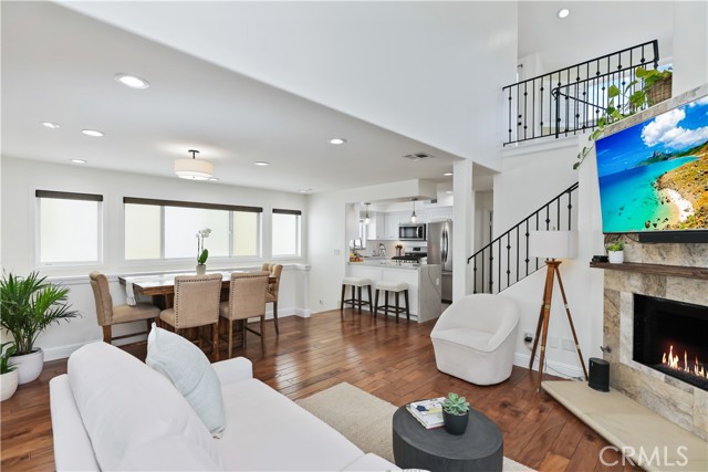 Detail Gallery Image 6 of 31 For 510 Marguerite Ave #B,  Corona Del Mar,  CA 92625 - 3 Beds | 2/1 Baths