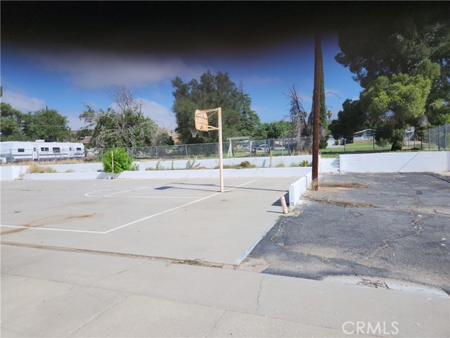 Image 19 of 31 For 1525 Nicolet Street