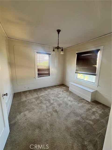 425 S Cabrillo Avenue, San Pedro CA: https://media.crmls.org/medias/9497b74e-da55-4290-b9b8-ac798aba6d89.jpg