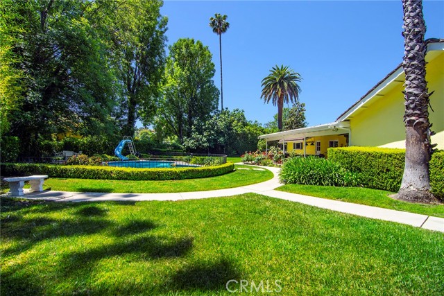 Detail Gallery Image 43 of 48 For 4510 Triste Pl, Tarzana,  CA 91356 - 4 Beds | 3 Baths