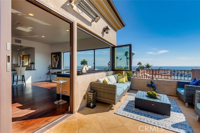 208 Carnation Avenue B, Corona Del Mar, CA, 92625 208 Carnation Avenue B, Corona Del Mar, CA, 92625
