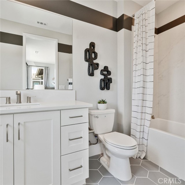 Detail Gallery Image 32 of 54 For 131 Junco, Irvine,  CA 92618 - 4 Beds | 4/1 Baths