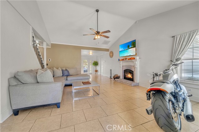 Detail Gallery Image 9 of 36 For 22390 William Tell, Tehachapi,  CA 93561 - 3 Beds | 2/1 Baths