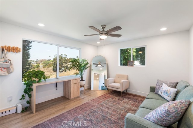 1320 Bush Street, San Diego CA: https://media.crmls.org/medias/949bc74b-a859-4b16-a0a7-ec276f8470a4.jpg
