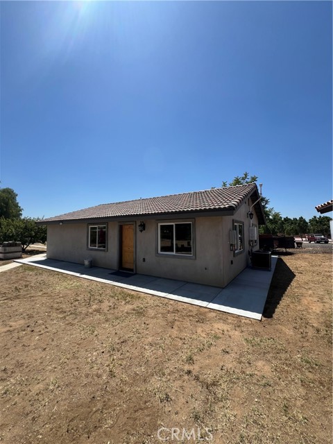 Detail Gallery Image 1 of 13 For 10502 Campbell Ave, Riverside,  CA 92505 - 3 Beds | 2 Baths