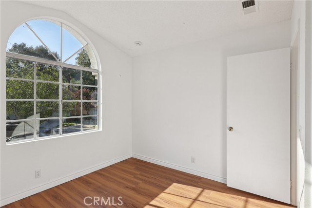 Detail Gallery Image 14 of 32 For 14 Calle Del Cabos, Phillips Ranch,  CA 91766 - 3 Beds | 2/1 Baths