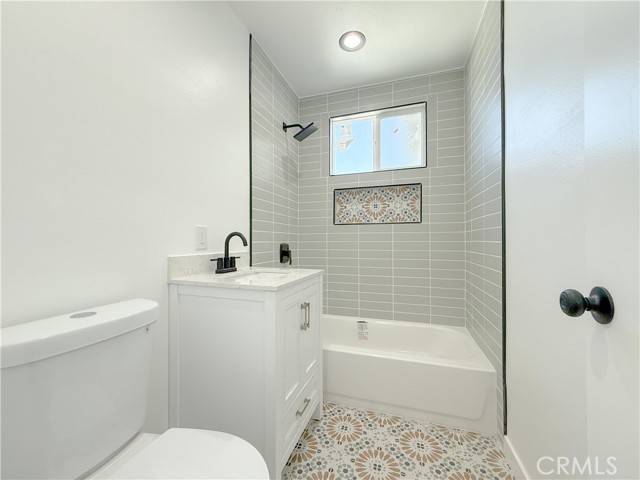 518 N Wilmington Avenue, Compton CA: https://media.crmls.org/medias/949c9730-d452-4afe-a8cf-36b97fd2b779.jpg