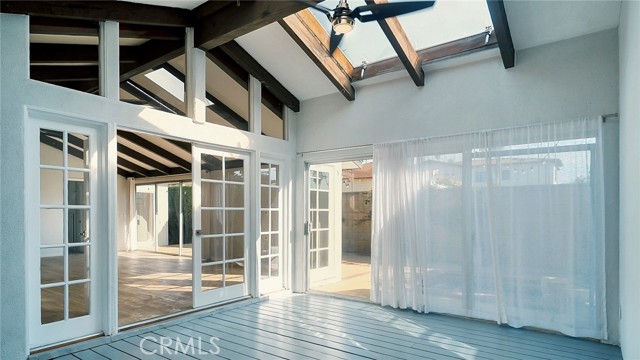 Detail Gallery Image 20 of 25 For 204 Avenue E, Redondo Beach,  CA 90277 - 3 Beds | 2 Baths
