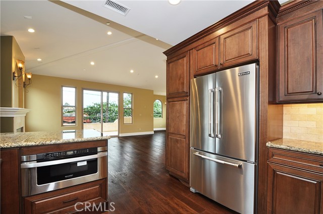 519 Lucia Avenue, Redondo Beach, California 90277, 4 Bedrooms Bedrooms, ,2 BathroomsBathrooms,Residential,Sold,Lucia,SB17035831