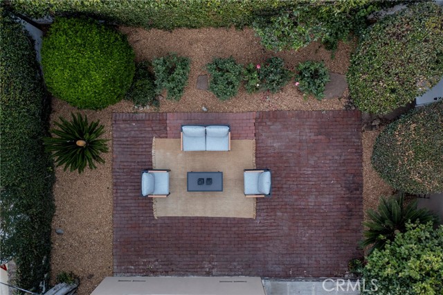 802 S Arroyo Boulevard, Pasadena CA: https://media.crmls.org/medias/949dd5af-a5af-4123-aef3-6afe9d522c07.jpg