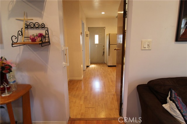 20512 Berendo Avenue, Torrance CA: https://media.crmls.org/medias/949e9108-512e-448b-936e-b2aa8caac74a.jpg