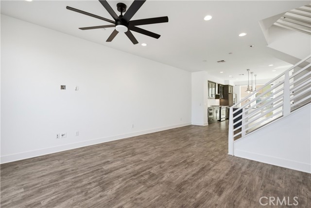 Detail Gallery Image 8 of 22 For 669 W 17th St, Costa Mesa,  CA 92627 - 2 Beds | 3/1 Baths