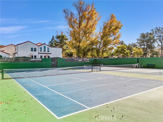 Detail Gallery Image 30 of 31 For 54 Willow Tree Ln, Irvine,  CA 92612 - 3 Beds | 2/1 Baths