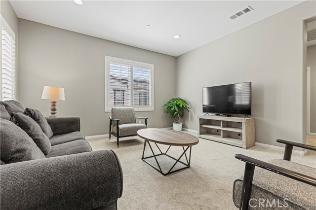 16087 Apricot Ave, Chino CA: https://media.crmls.org/medias/94a05b8c-53a3-4b16-88b3-d5f7048f4942.jpg