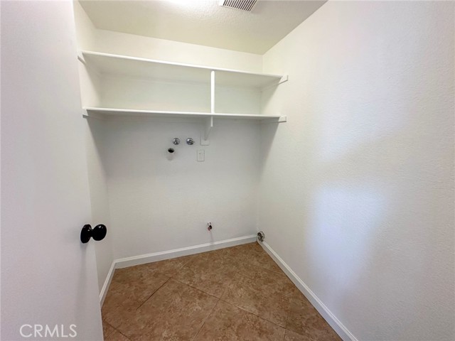 Detail Gallery Image 15 of 34 For 16437 Colebridge Ct, Chino Hills,  CA 91709 - 4 Beds | 2/1 Baths
