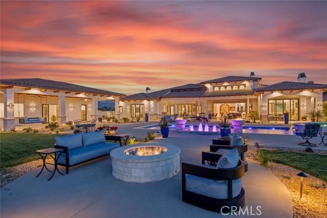 Detail Gallery Image 2 of 49 For 277 Crestview Ave, Camarillo,  CA 93010 - 5 Beds | 5/1 Baths