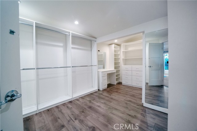 Detail Gallery Image 22 of 33 For 753 Claymont Dr, Los Angeles,  CA 90049 - 3 Beds | 3 Baths