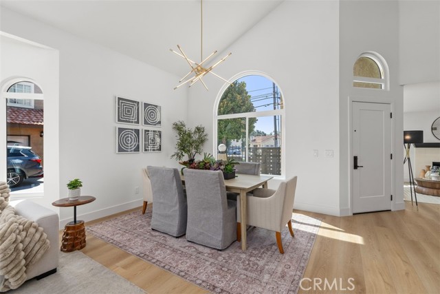 Detail Gallery Image 6 of 27 For 333 E Phillips Bld, Pomona,  CA 91766 - 3 Beds | 2/1 Baths