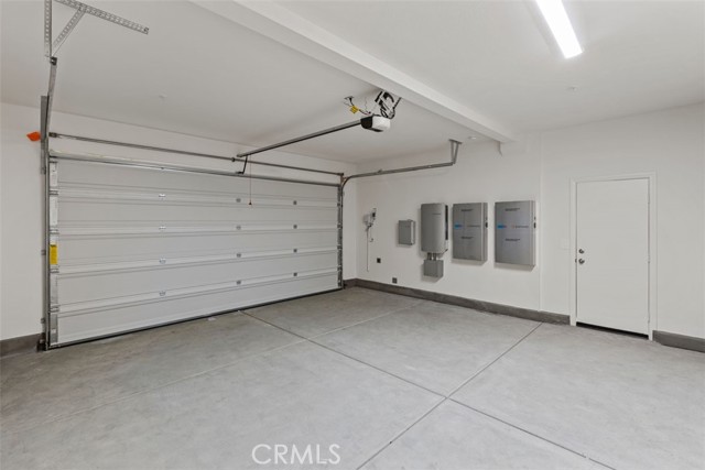 27071 Kodiak Court, Menifee CA: https://media.crmls.org/medias/94a3a749-401a-409b-a5af-9ac86afd3034.jpg