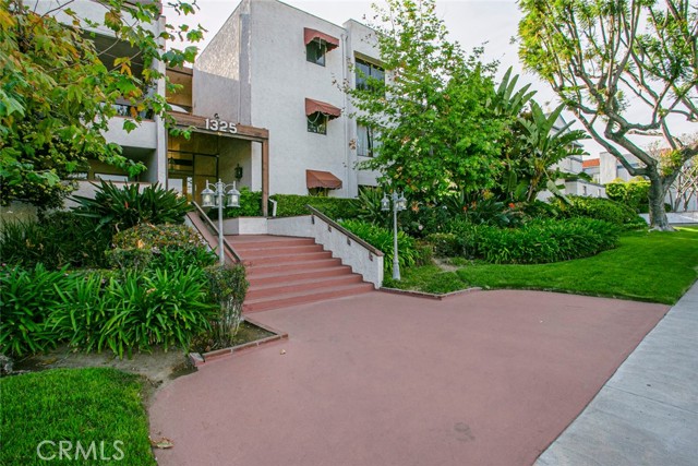 MLS# GD23195076