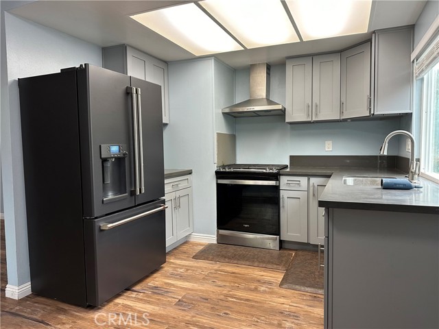 Detail Gallery Image 3 of 10 For 1427 1st St #D,  Duarte,  CA 91010 - 2 Beds | 2 Baths