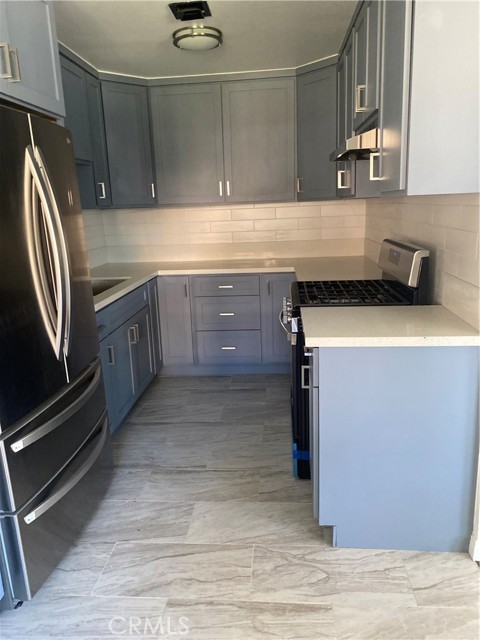 Detail Gallery Image 10 of 13 For 2 Jackrabbit, Carson,  CA 90745 - 3 Beds | 2 Baths