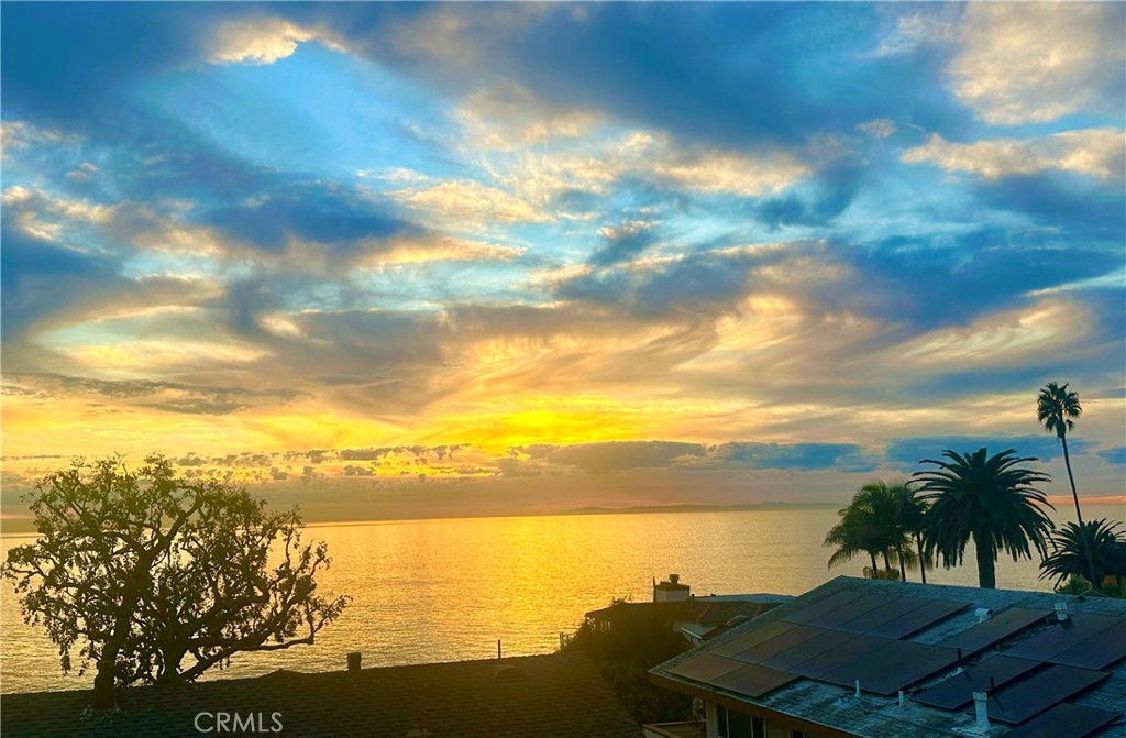 https://media.crmls.org/medias/94a7c423-b524-4074-9339-557b6fa6aa8f.jpg?preset=X-Large