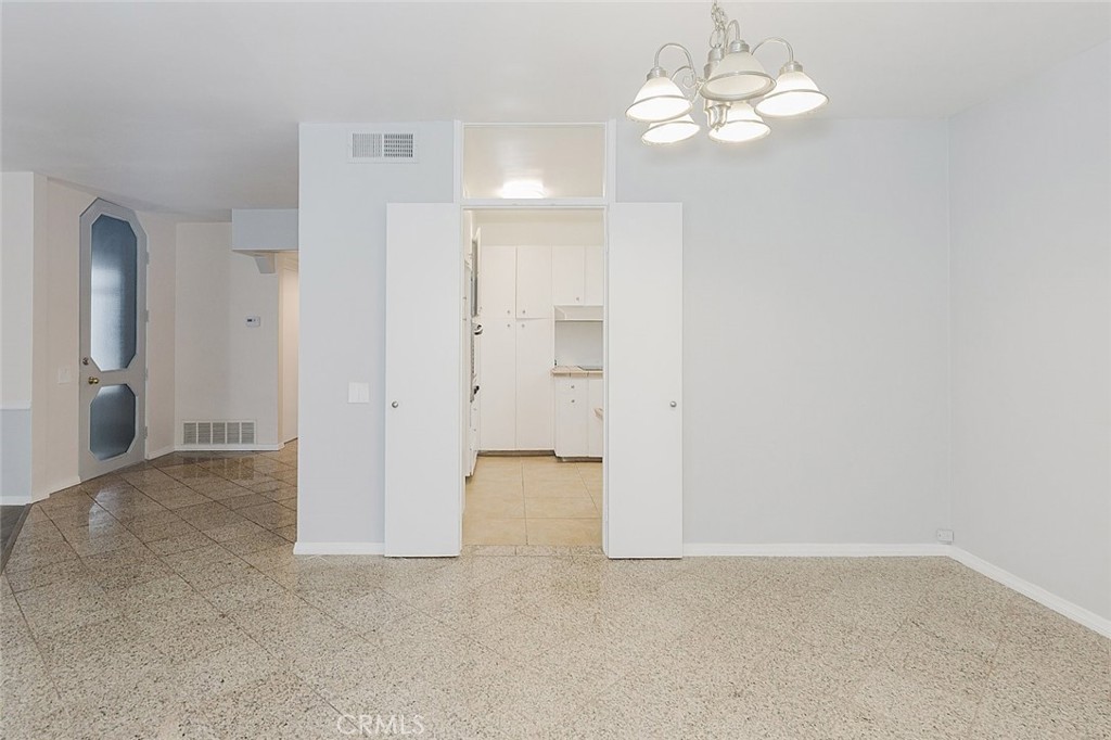 MLS #SR25248770 image #10