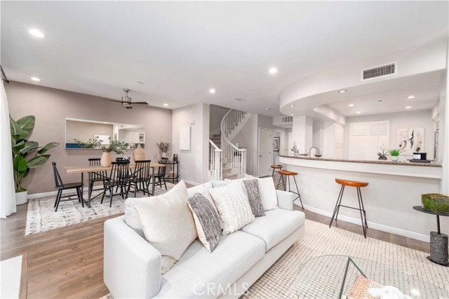 13031 Villosa Place, Playa Vista CA: https://media.crmls.org/medias/94a87d3b-c897-4620-a489-9cca114ed175.jpg