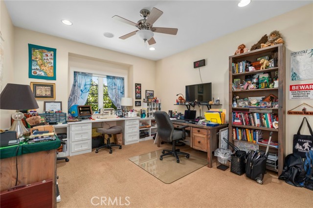 1033 Kimbark Avenue, San Bernardino CA: https://media.crmls.org/medias/94a88904-04c1-40bd-96cb-be6d61cfaf35.jpg