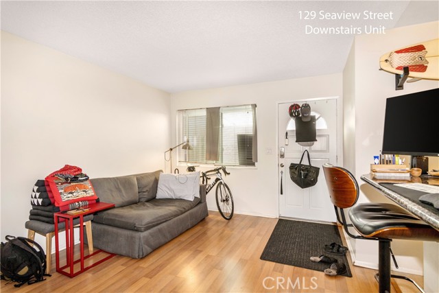 127 Seaview Street, Manhattan Beach, California 90266, 3 Bedrooms Bedrooms, ,3 BathroomsBathrooms,Residential,Sold,Seaview,SB22044891