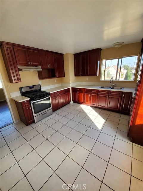 4108 El Rovia Avenue, El Monte CA: https://media.crmls.org/medias/94a8fa8a-1420-440a-a9bc-490792fafeb2.jpg