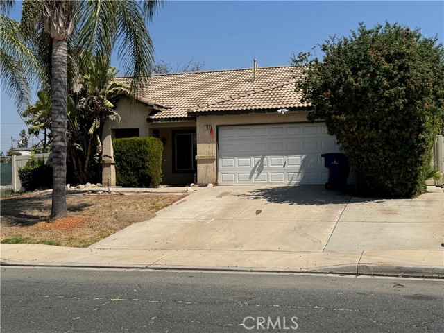 Detail Gallery Image 1 of 1 For 1102 Clark St, Riverside,  CA 92501 - 3 Beds | 2 Baths
