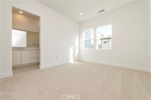 Detail Gallery Image 22 of 28 For 108 Tiffin, Irvine,  CA 92618 - 3 Beds | 2/1 Baths