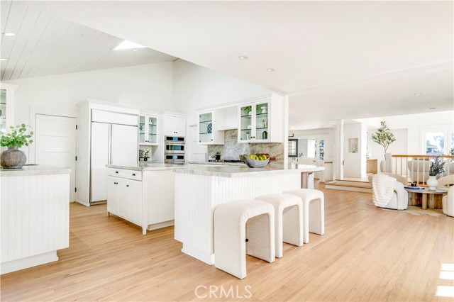 Detail Gallery Image 3 of 41 For 432 Holly St, Laguna Beach,  CA 92651 - 4 Beds | 3/2 Baths