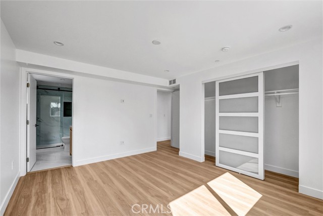 7320 Newcastle, Reseda CA: https://media.crmls.org/medias/94ab5d24-e6f8-4f9a-84fd-9fa3b4c01600.jpg