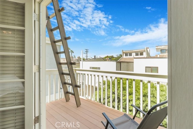 1133 7th Place, Hermosa Beach CA: https://media.crmls.org/medias/94ac70d3-611d-4190-bbb5-2c49460a73f9.jpg