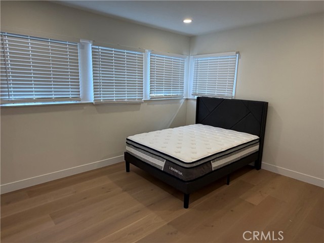 Detail Gallery Image 19 of 30 For 19216 Calvert St, Tarzana,  CA 91335 - 4 Beds | 3 Baths