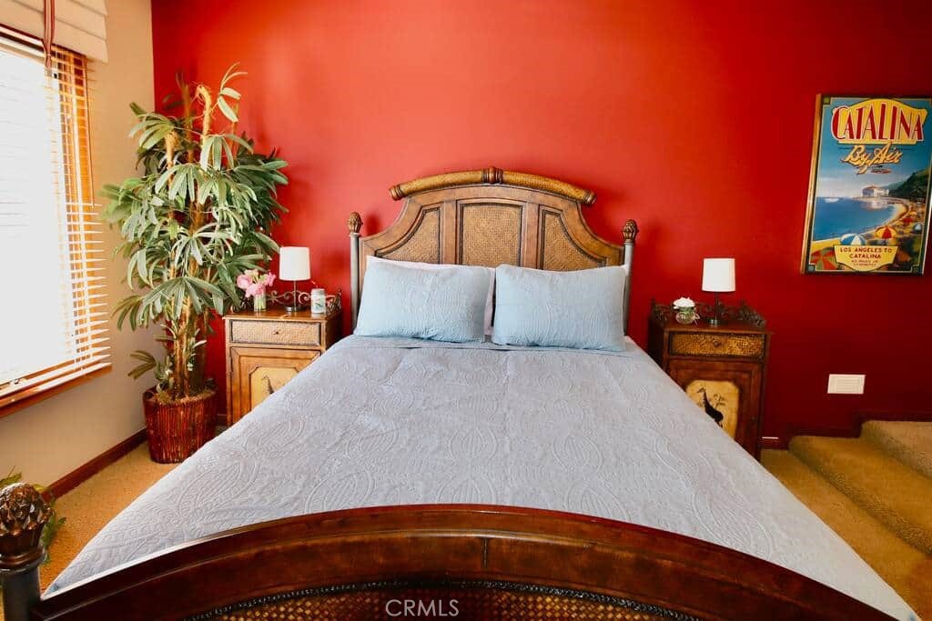 https://media.crmls.org/medias/94ad59d8-9329-4b15-88d9-ab34377ae198.jpg?preset=X-Large