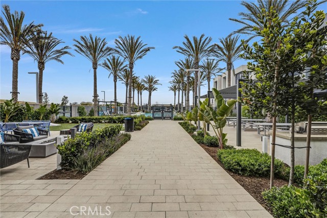 16235 Dawn Way, Tustin CA: https://media.crmls.org/medias/94adc57b-c6ad-4068-b1c5-8ddfc21b65c5.jpg